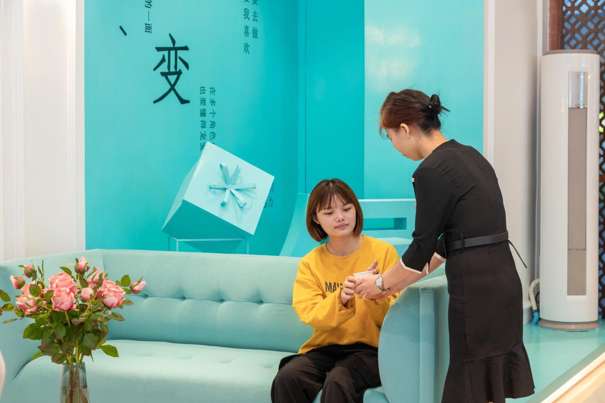 Xana Lite Hotel - Guangzhou Fangcun Huadiwan Metro Station Экстерьер фото